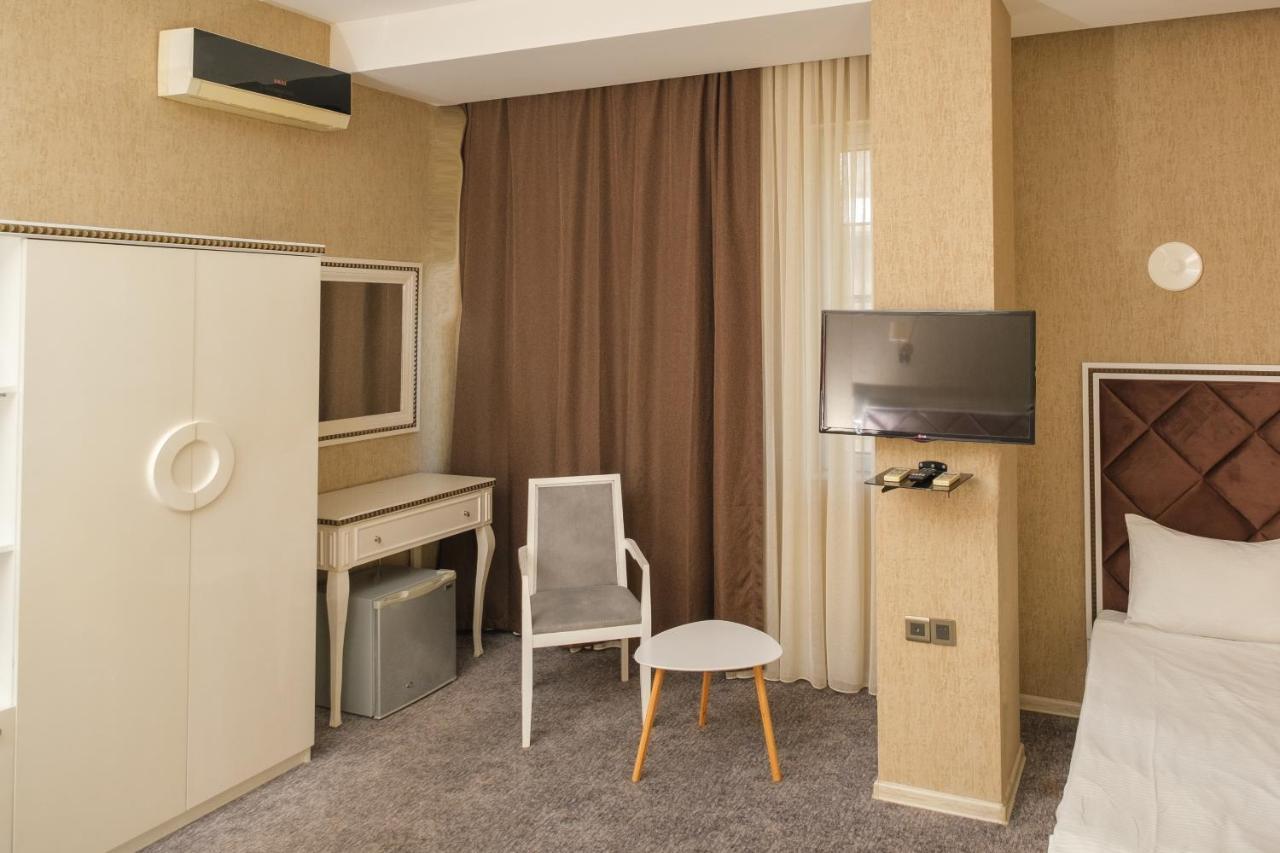 Maestro Hotel Baku Ngoại thất bức ảnh
